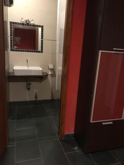 Logement Avec Piscine Brunstatt Extérieur photo